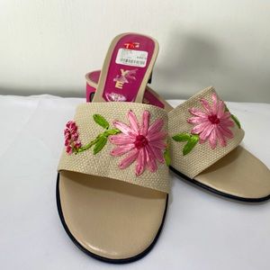 Dolce Vita Graye Linen Sandals Cream  Size 7.5